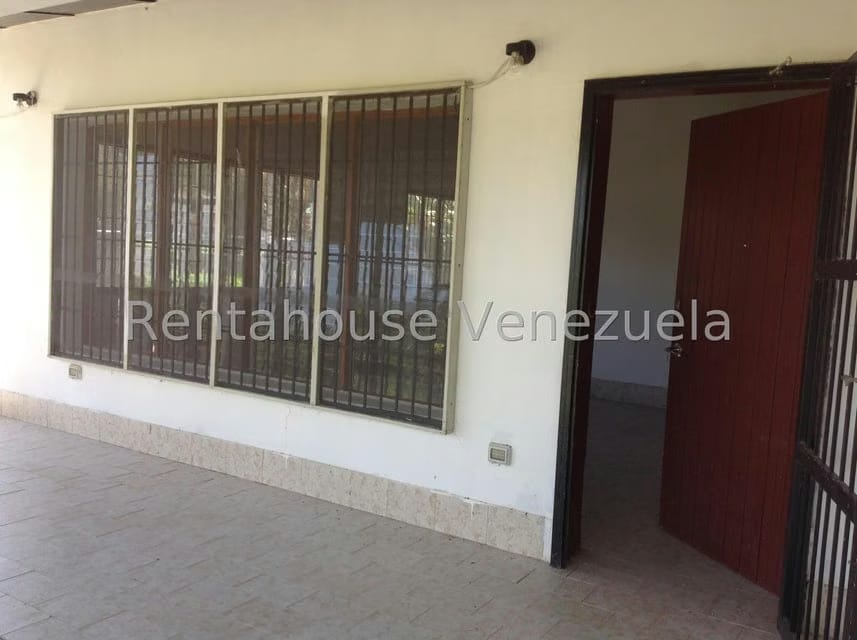 Casa (1 Nivel) en Venta en Flor de Mayo, Miranda - 20