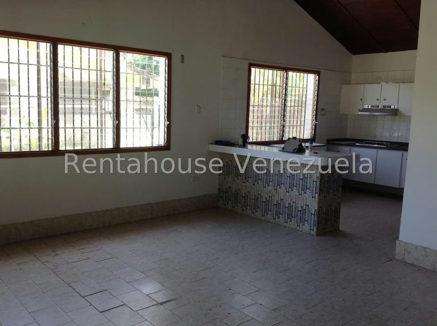Casa (1 Nivel) en Venta en Flor de Mayo, Miranda - 5