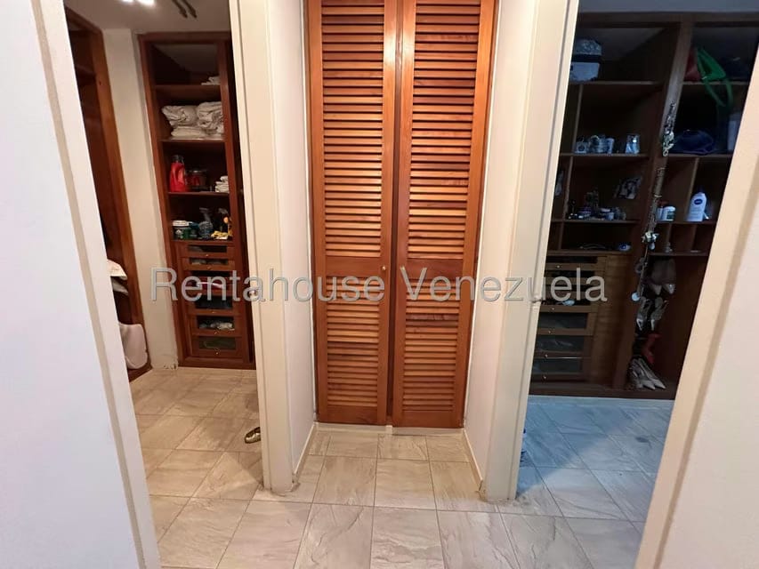 Apartamento (Penthouse) en Venta en Colinas de Valle Arriba, Distrito Metropolitano - 49