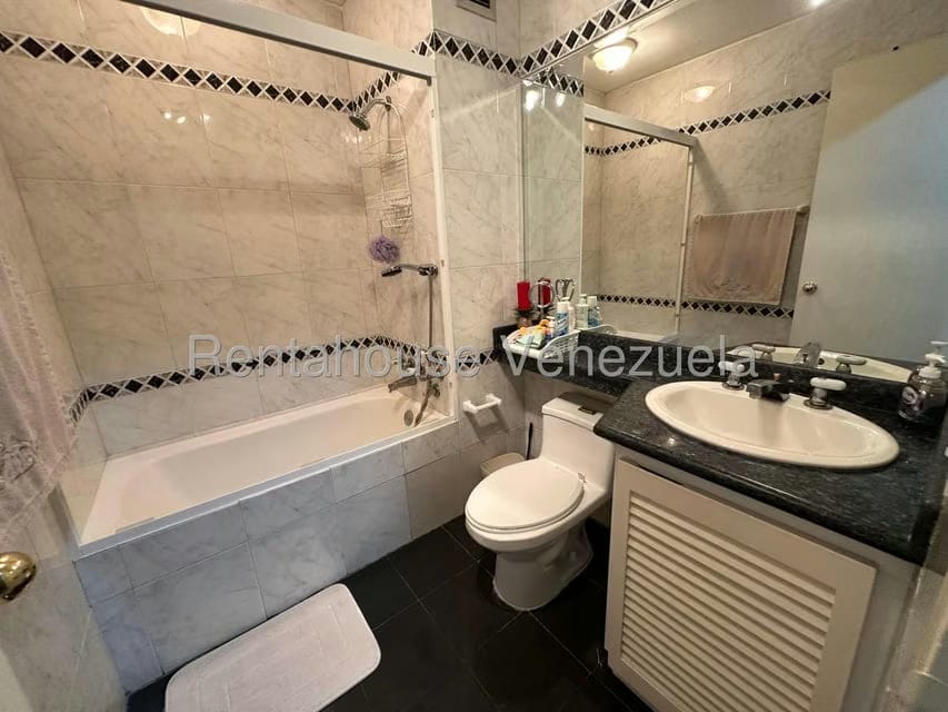 Apartamento (Penthouse) en Venta en Colinas de Valle Arriba, Distrito Metropolitano - 61