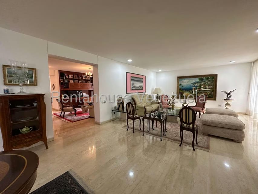 Apartamento (Penthouse) en Venta en Colinas de Valle Arriba, Distrito Metropolitano - 9