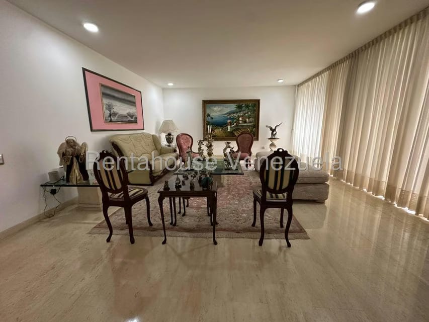 Apartamento (Penthouse) en Venta en Colinas de Valle Arriba, Distrito Metropolitano - 10
