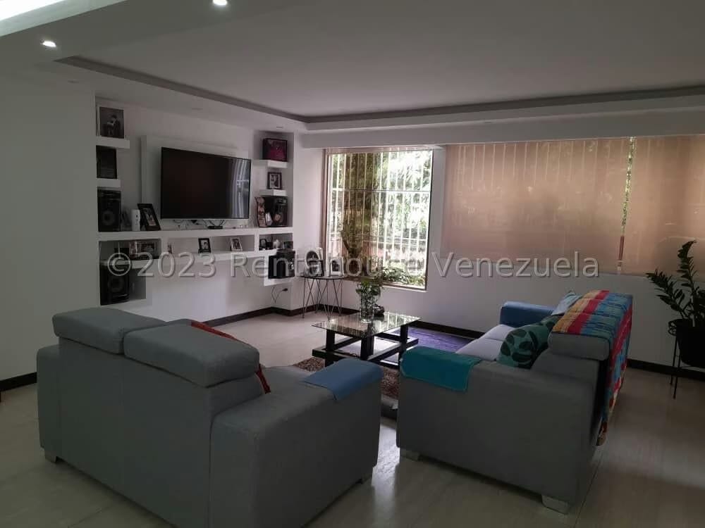 APARTAMENTO EN VENTA-CECILIA GUTIERREZ - 2