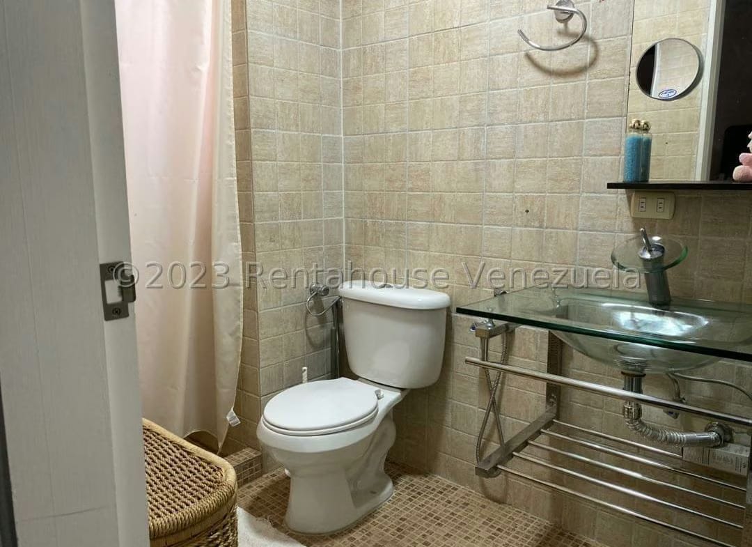 APARTAMENTO EN VENTA-CECILIA GUTIERREZ - 8