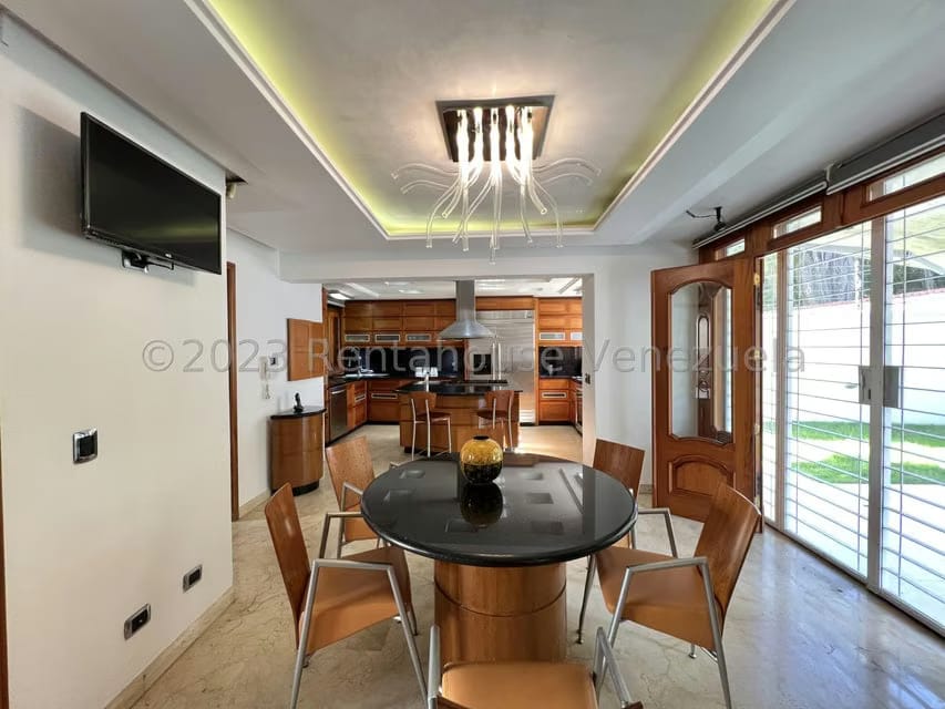 Casa (Duplex) en Venta en El Cafetal, Distrito Metropolitano - 25