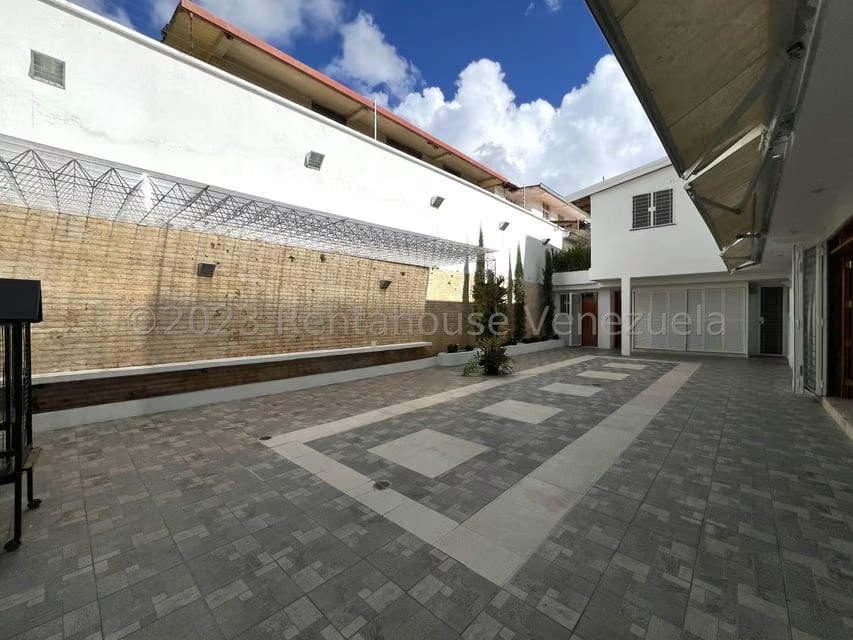 Casa (Duplex) en Venta en El Cafetal, Distrito Metropolitano - 27