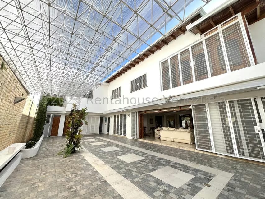 Casa (Duplex) en Venta en El Cafetal, Distrito Metropolitano - 28