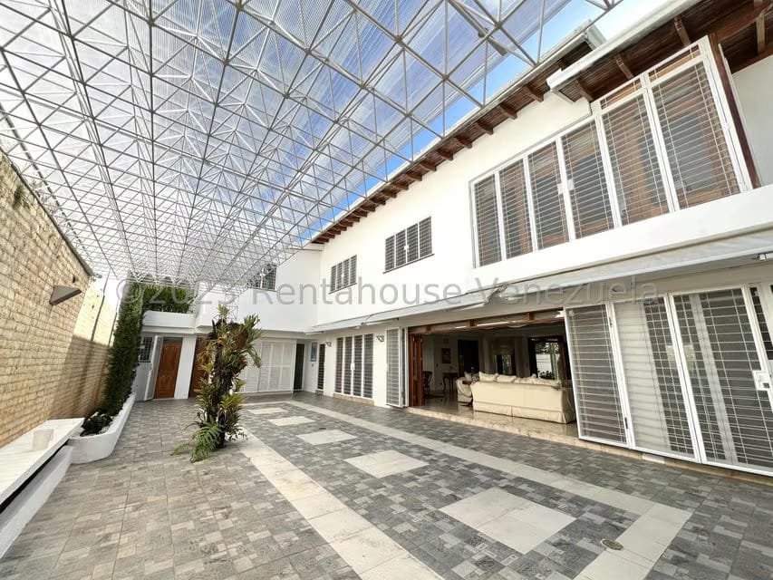 Casa (Duplex) en Venta en El Cafetal, Distrito Metropolitano - 29
