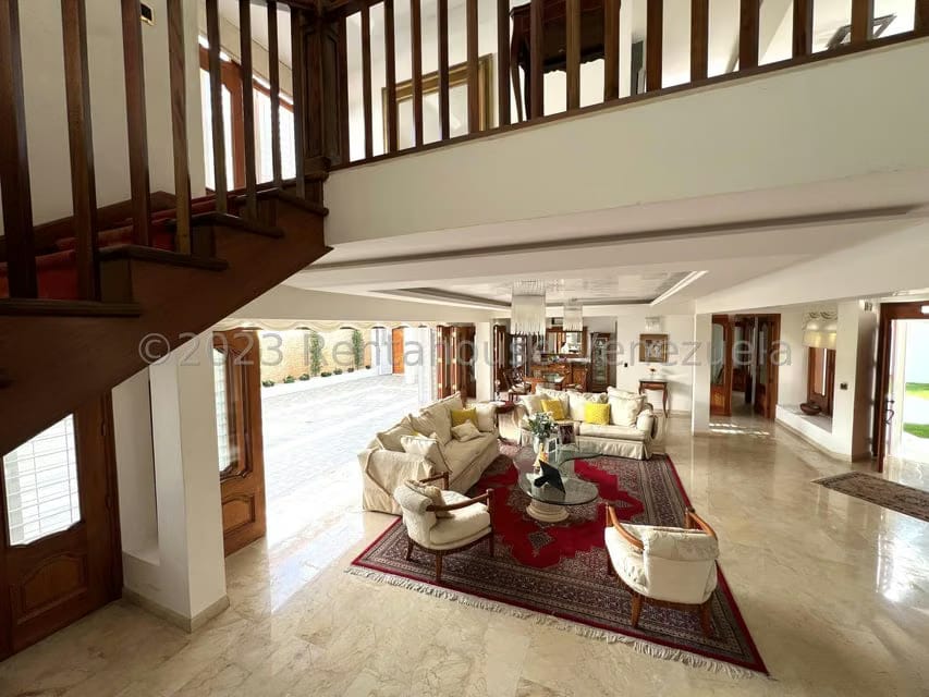 Casa (Duplex) en Venta en El Cafetal, Distrito Metropolitano - 38