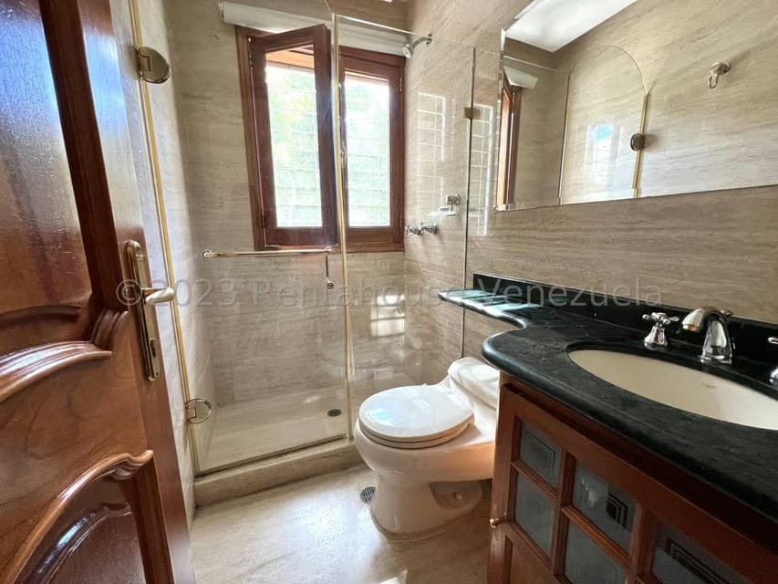 Casa (Duplex) en Venta en El Cafetal, Distrito Metropolitano - 69