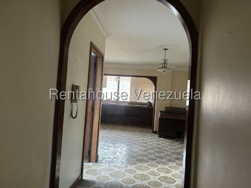 Apartamento (1 Nivel) en Venta en Zona Este, Lara - 3