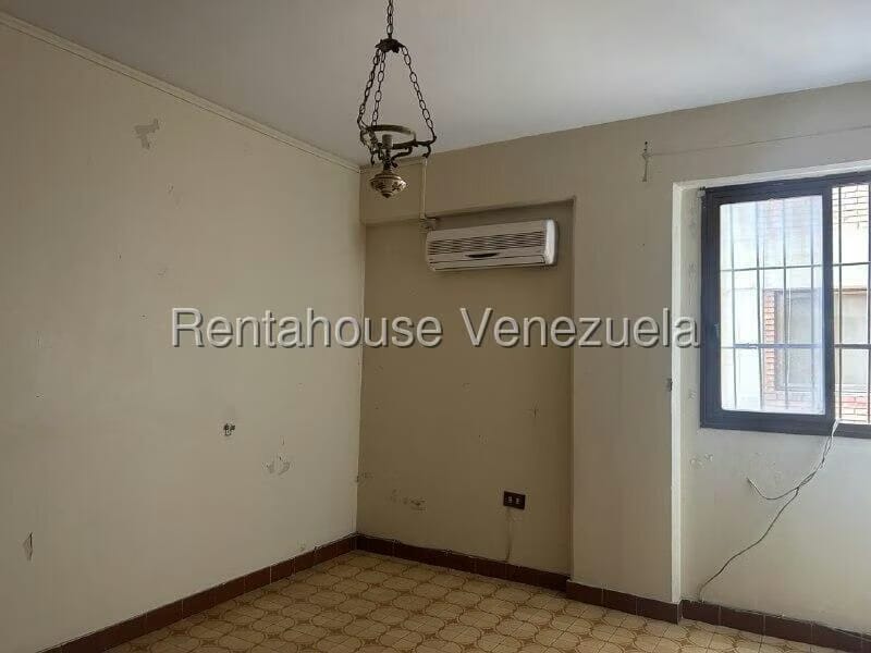 Apartamento (1 Nivel) en Venta en Zona Este, Lara - 25
