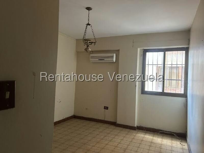 Apartamento (1 Nivel) en Venta en Zona Este, Lara - 8