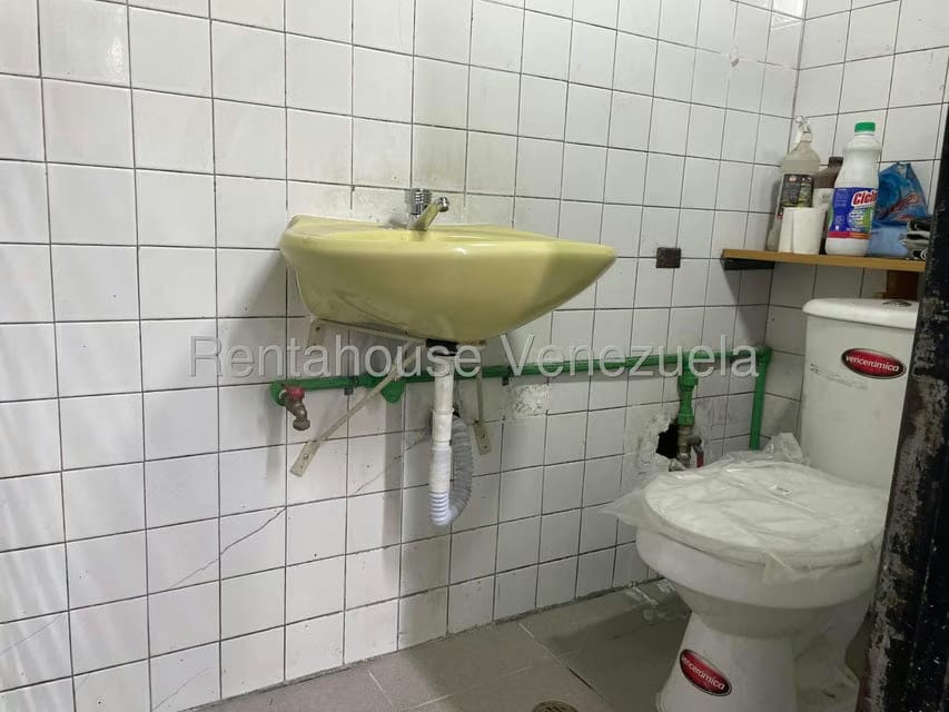 Comercial (Local Comercial) en Alquiler en Los Rosales, Distrito Metropolitano - 13