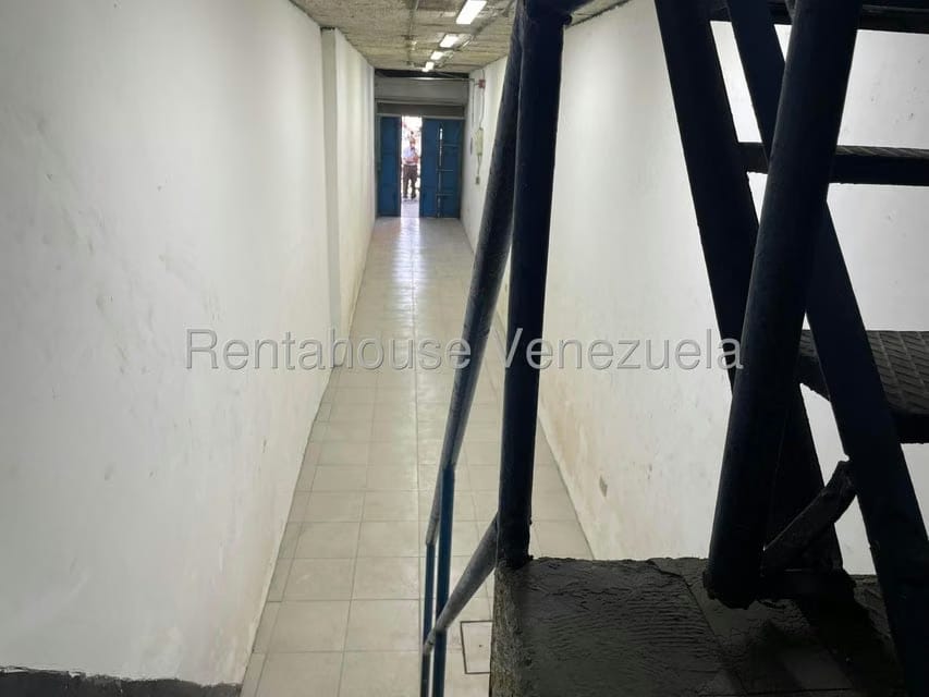 Comercial (Local Comercial) en Alquiler en Los Rosales, Distrito Metropolitano - 10