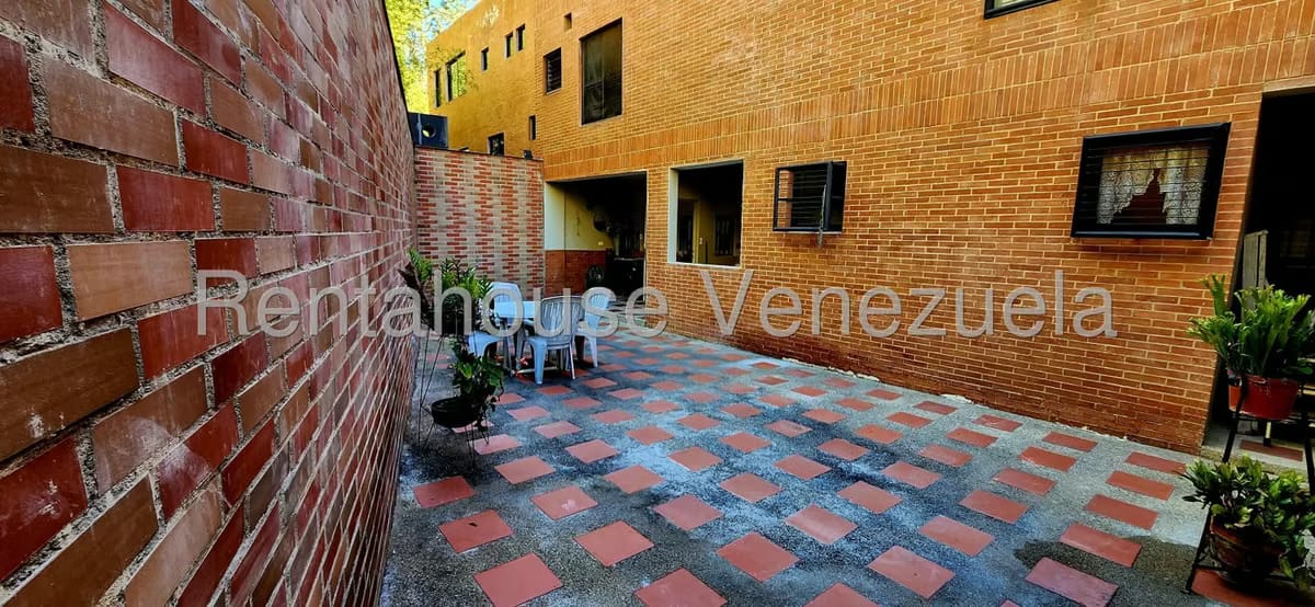 Townhouse (Duplex) en Venta en Monterrey, Distrito Metropolitano - 22