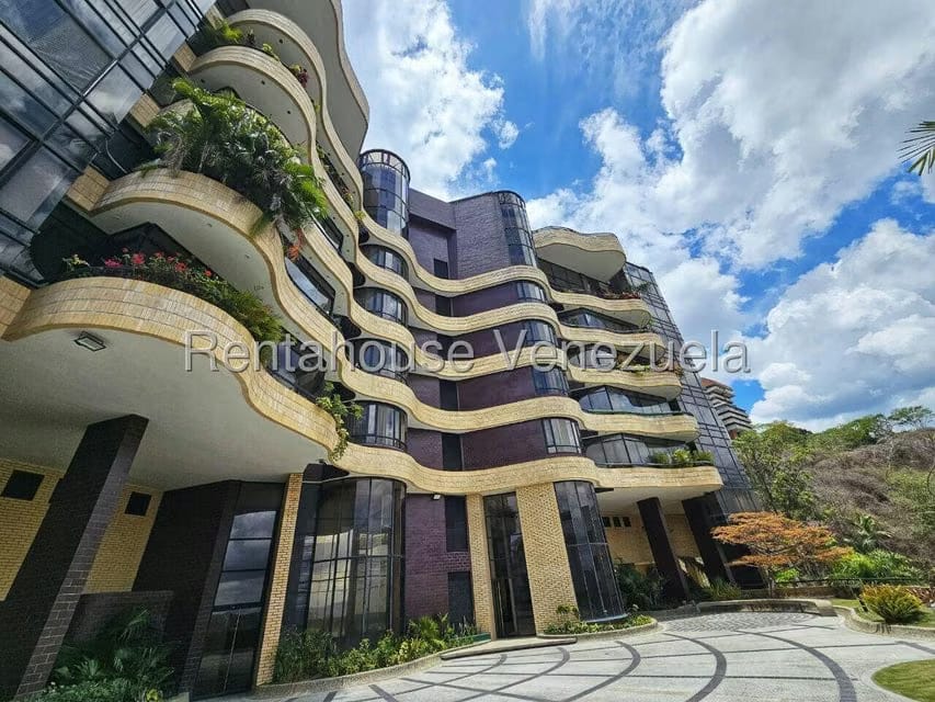 Apartamento (Penthouse) en Venta en Colinas de Valle Arriba, Distrito Metropolitano - 2