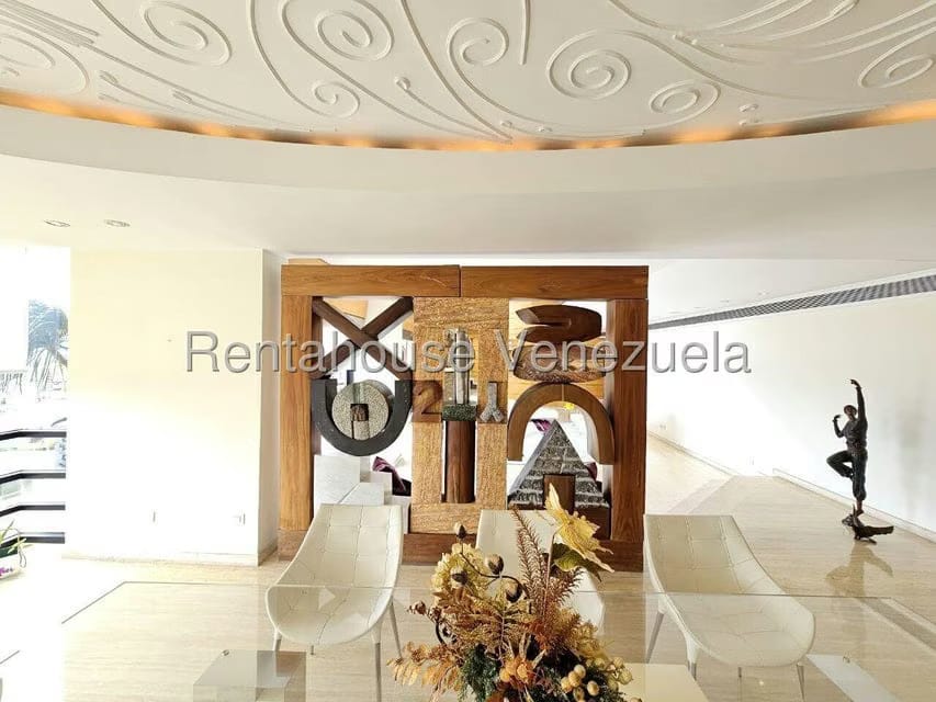 Apartamento (Penthouse) en Venta en Colinas de Valle Arriba, Distrito Metropolitano - 19