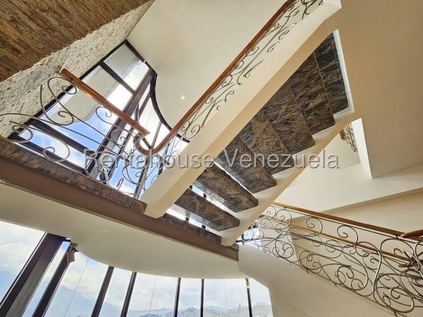 Apartamento (Penthouse) en Venta en Colinas de Valle Arriba, Distrito Metropolitano - 37
