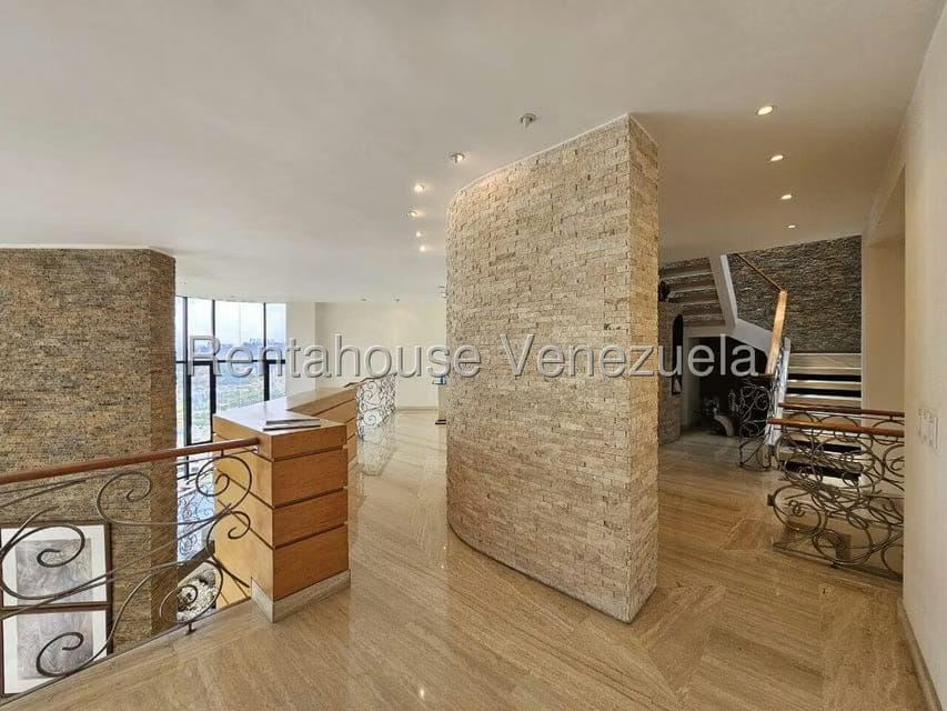 Apartamento (Penthouse) en Venta en Colinas de Valle Arriba, Distrito Metropolitano - 43