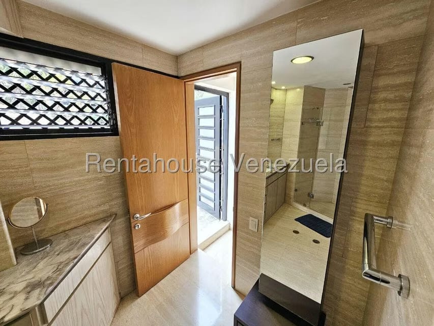 Apartamento (Penthouse) en Venta en Colinas de Valle Arriba, Distrito Metropolitano - 51