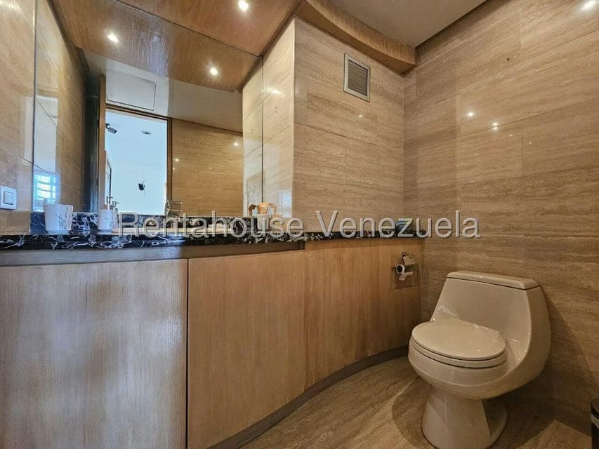 Apartamento (Penthouse) en Venta en Colinas de Valle Arriba, Distrito Metropolitano - 58