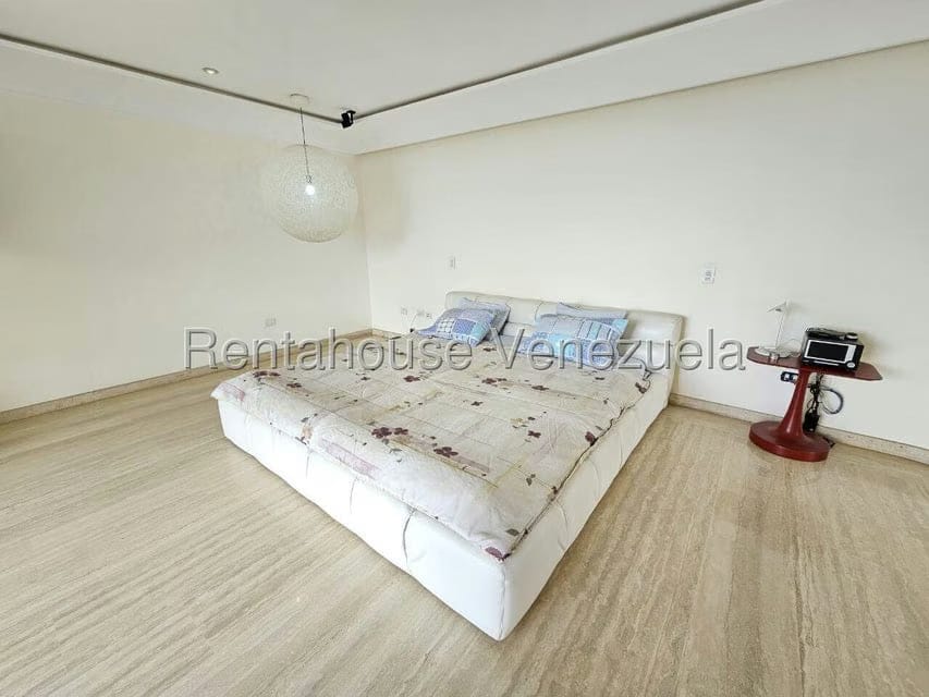 Apartamento (Penthouse) en Venta en Colinas de Valle Arriba, Distrito Metropolitano - 68