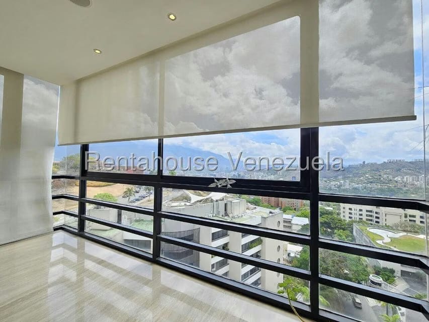 Apartamento (Penthouse) en Venta en Colinas de Valle Arriba, Distrito Metropolitano - 70