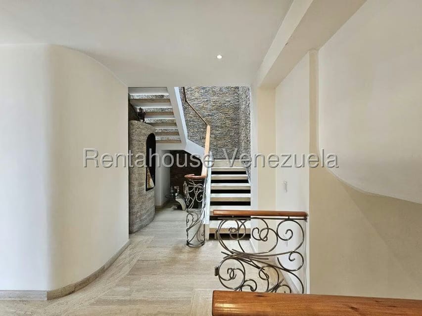 Apartamento (Penthouse) en Venta en Colinas de Valle Arriba, Distrito Metropolitano - 73