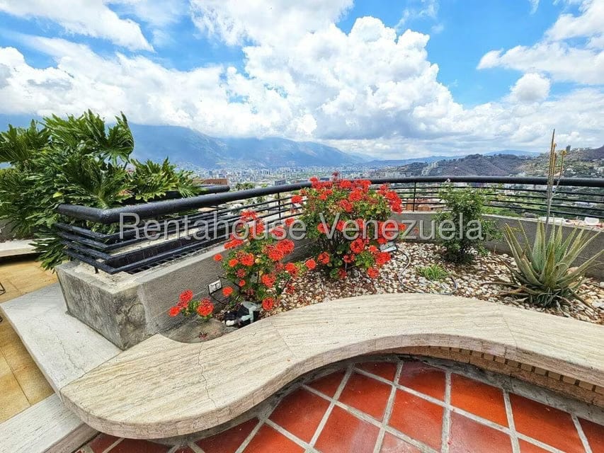 Apartamento (Penthouse) en Venta en Colinas de Valle Arriba, Distrito Metropolitano - 85
