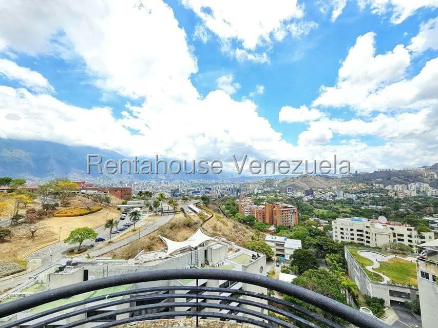 Apartamento (Penthouse) en Venta en Colinas de Valle Arriba, Distrito Metropolitano - 93