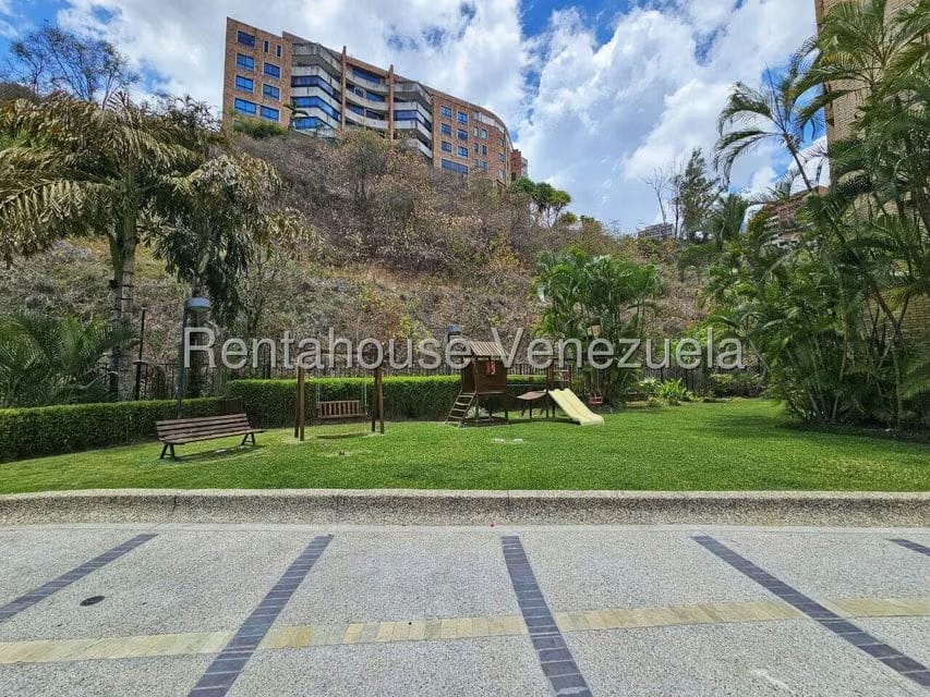 Apartamento (Penthouse) en Venta en Colinas de Valle Arriba, Distrito Metropolitano - 96