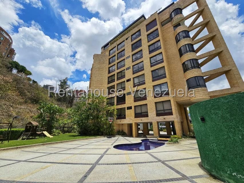 Apartamento (Penthouse) en Venta en Colinas de Valle Arriba, Distrito Metropolitano - 98