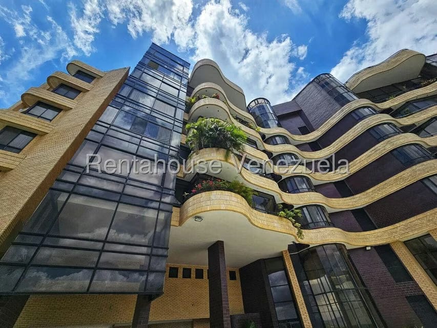 Apartamento (Penthouse) en Venta en Colinas de Valle Arriba, Distrito Metropolitano - 99