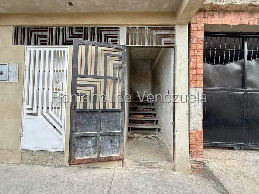 Casa (1 Nivel) en Venta en Zona Oeste, Lara - 2
