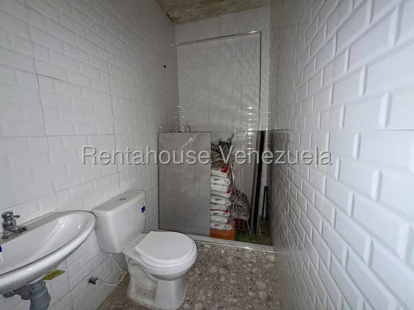 Casa (1 Nivel) en Venta en Zona Oeste, Lara - 25