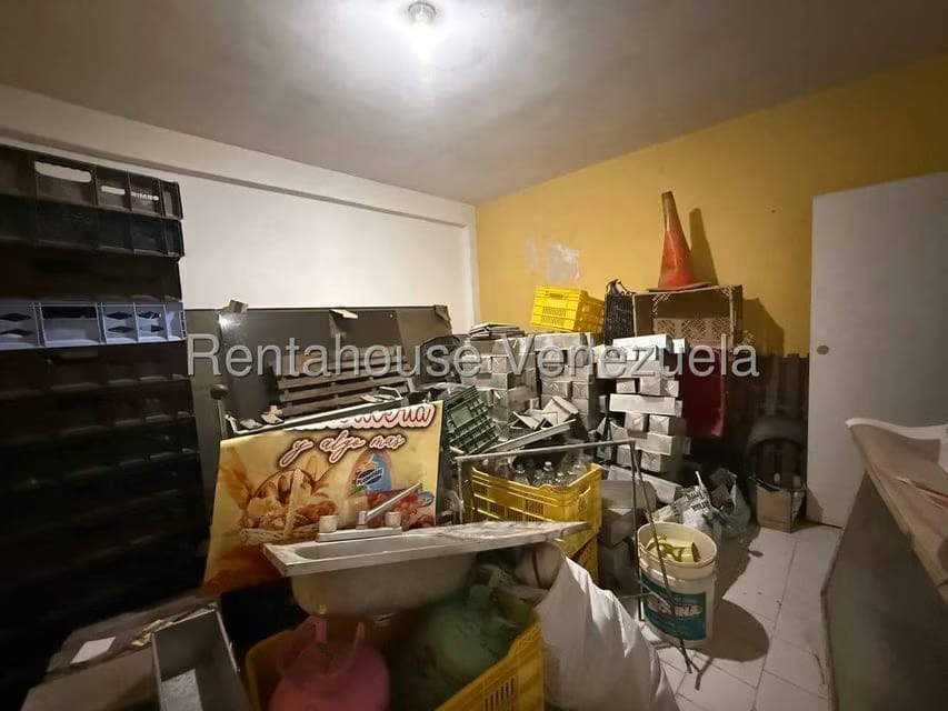 Casa (1 Nivel) en Venta en Zona Oeste, Lara - 36