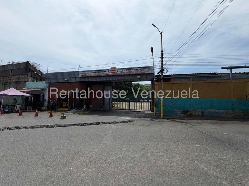 Terreno (Comercial) en Venta en San Martin, Distrito Metropolitano