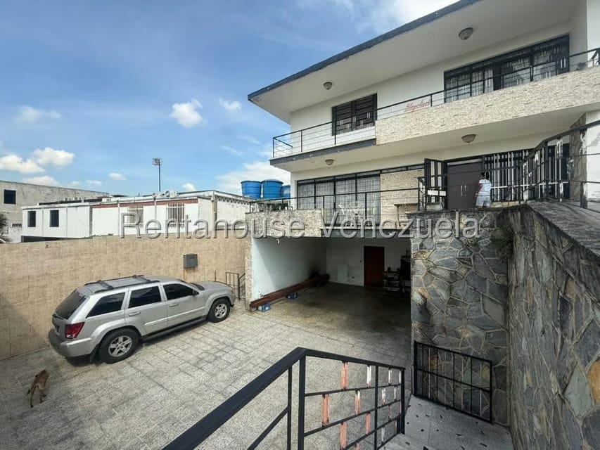Casa (Multipes Niveles) en Venta en El Marques, Distrito Metropolitano - 3