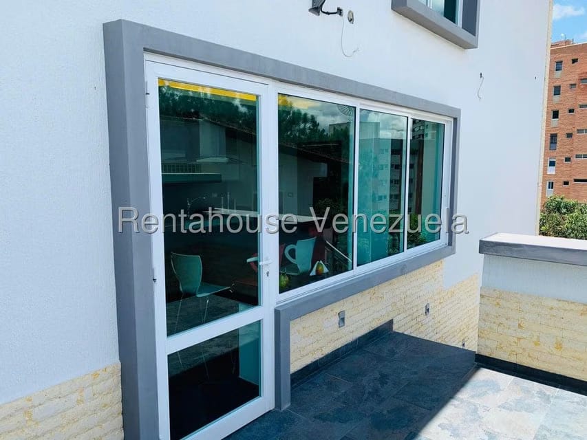 Casa (Duplex) en Venta en Los Naranjos del Cafetal, Distrito Metropolitano - 22