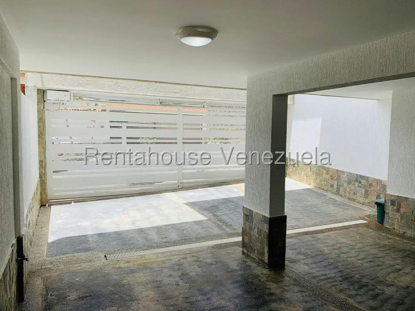 Casa (Duplex) en Venta en Los Naranjos del Cafetal, Distrito Metropolitano - 38