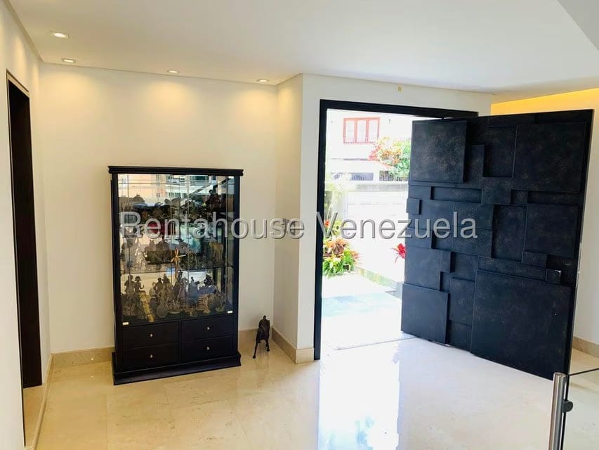 Casa (Duplex) en Venta en Los Naranjos del Cafetal, Distrito Metropolitano - 6
