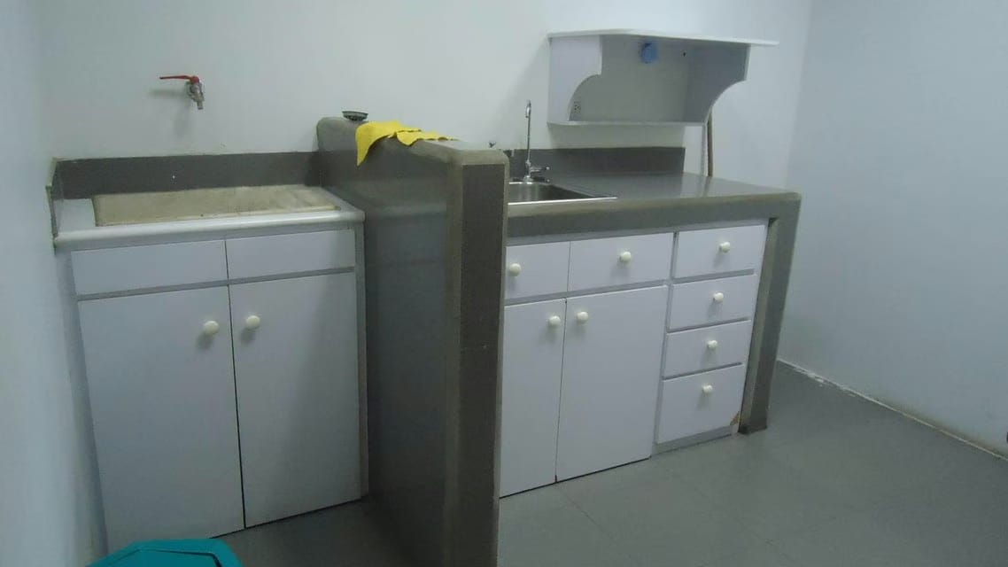Comercial (Oficina) en Venta en Puerto La Cruz, Anzoategui - 16