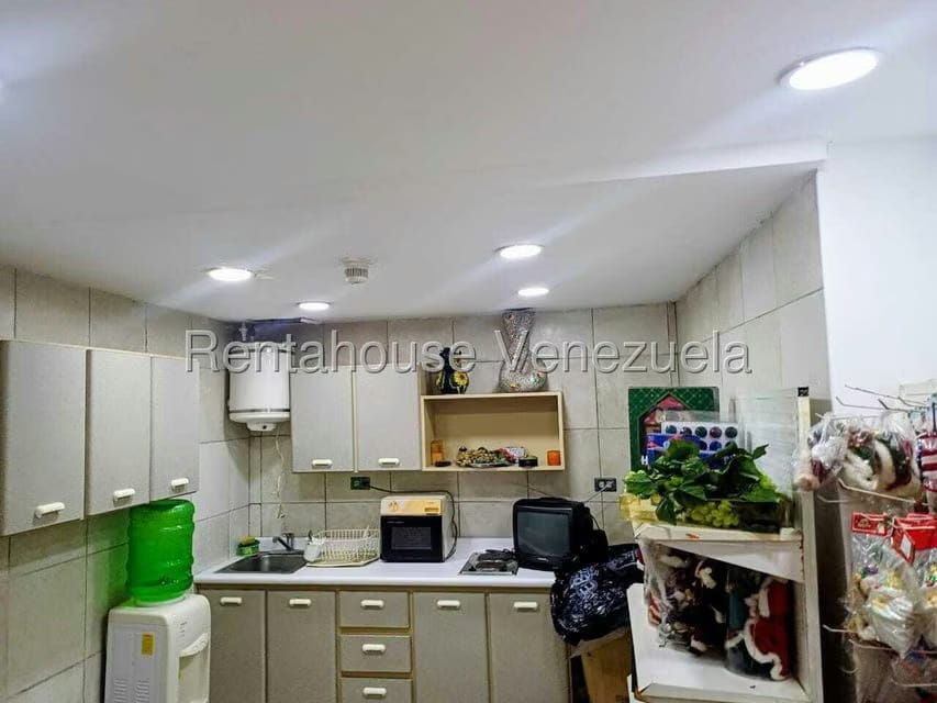 Comercial (Local Comercial) en Venta en Parroquia Catedral, Distrito Metropolitano - 24