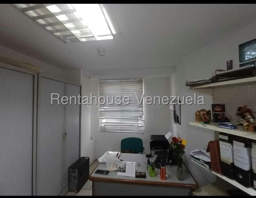 Comercial (Local Comercial) en Venta en Parroquia Catedral, Distrito Metropolitano - 26