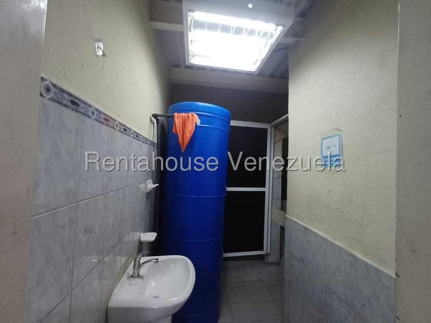 Comercial (Local Comercial) en Venta en Parroquia Catedral, Distrito Metropolitano - 29