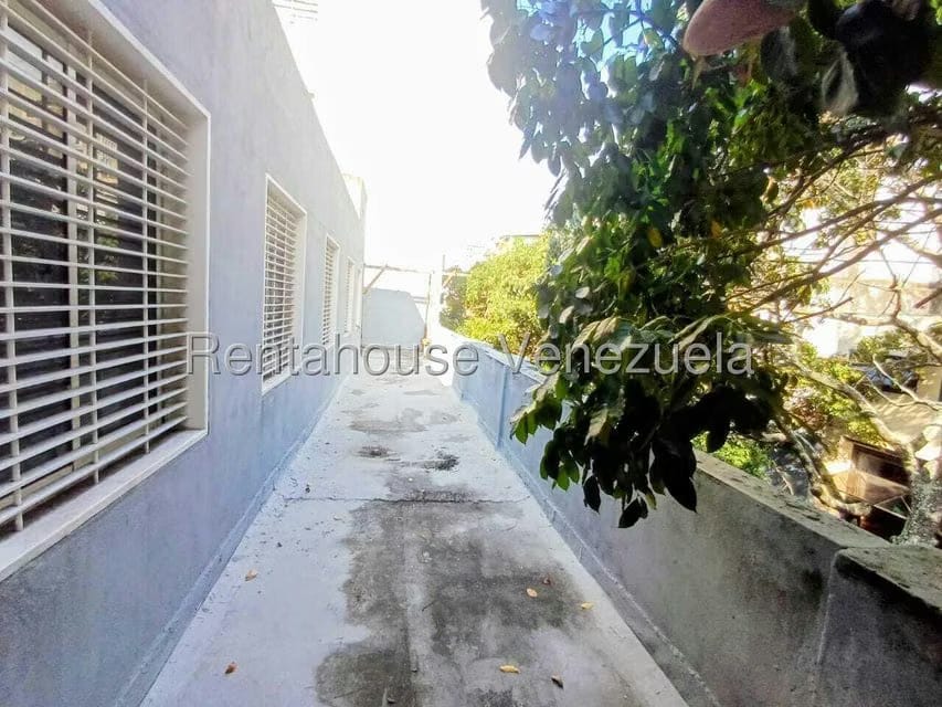 Comercial (Local Comercial) en Venta en Parroquia Catedral, Distrito Metropolitano - 30