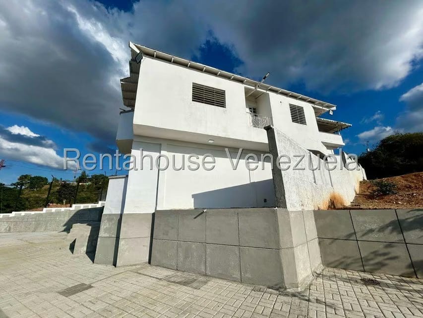 Casa (Multipes Niveles) en Venta en Agua Viva, Lara - 3