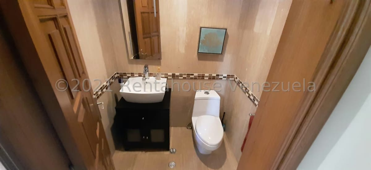 Casa (Duplex) en Venta en Lomas de La Lagunita, Distrito Metropolitano - 15