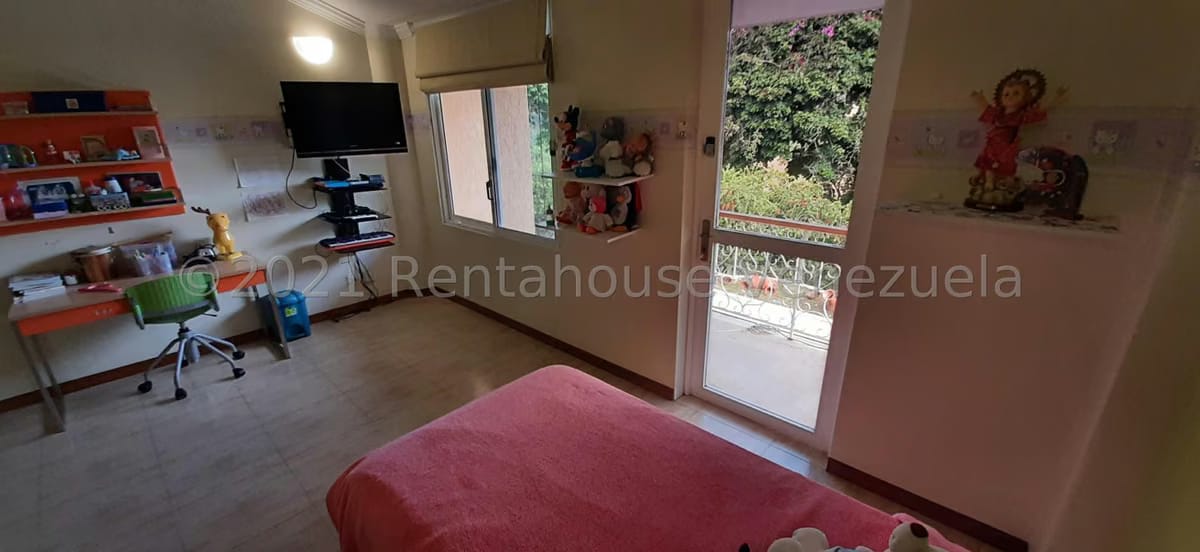 Casa (Duplex) en Venta en Lomas de La Lagunita, Distrito Metropolitano - 23